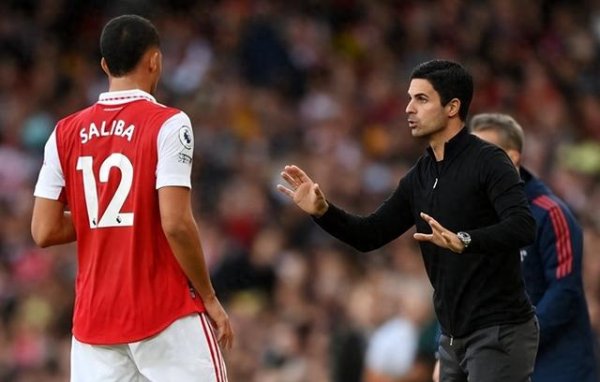Nhắm vào chức vô địch Premier League! Arsenal đã từ bỏ các ngôi sao mới tiềm năng và thay vào đó giớ